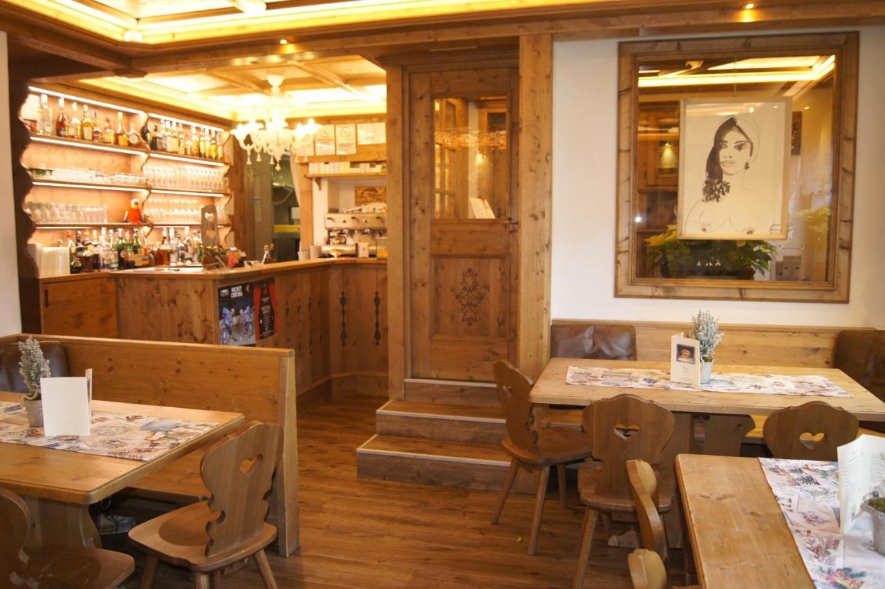 Hotel Da Beppe Sello Cortina d'Ampezzo Bagian luar foto